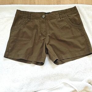 NWOT Ingredients Olive Green Button/Zip 4 Pockets Shorts Size 12